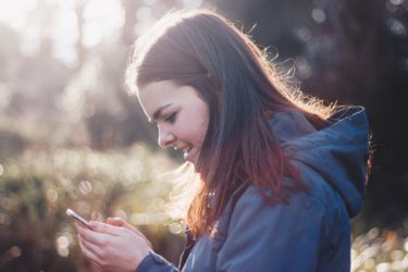 海外旅行中のスマホ利用はeSIMが便利！！eSIM選ぶなら、『airalo』一択なわけとは？